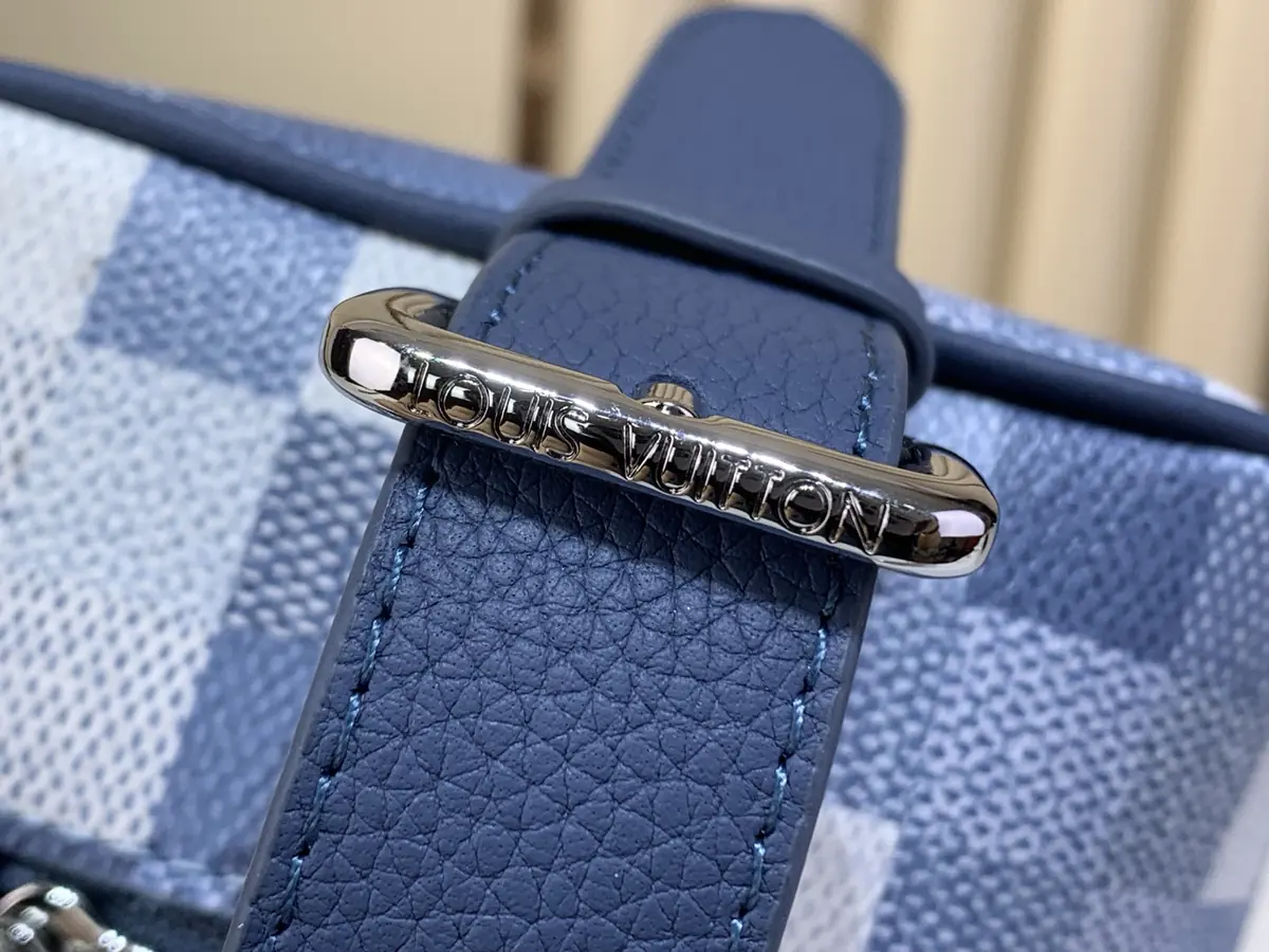 LV Style Beige Leather Toiletry Bag Lookbook Reference image 6