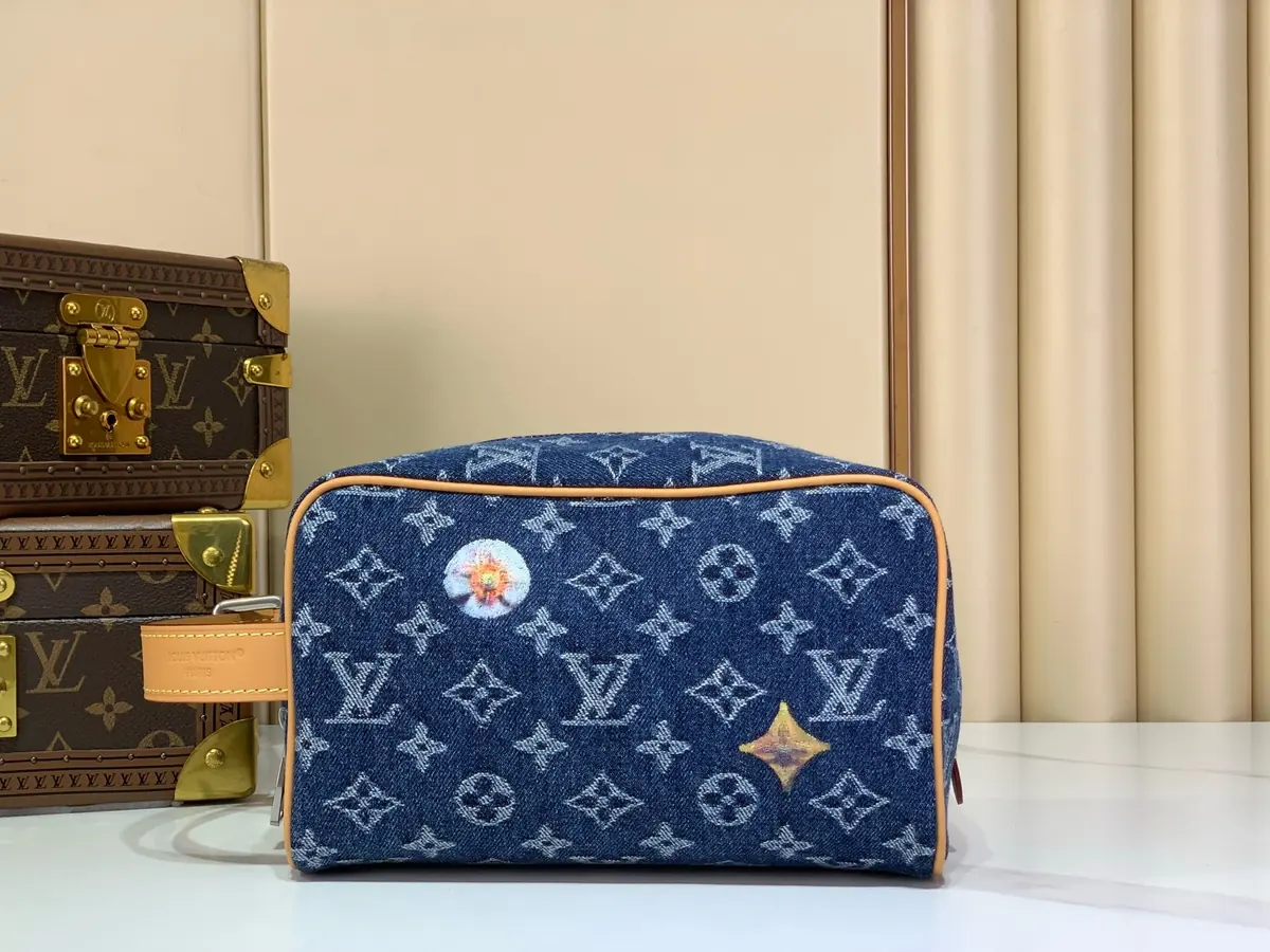 LV Style Beige Leather Toiletry Bag style reference detail image 1 from source 787734