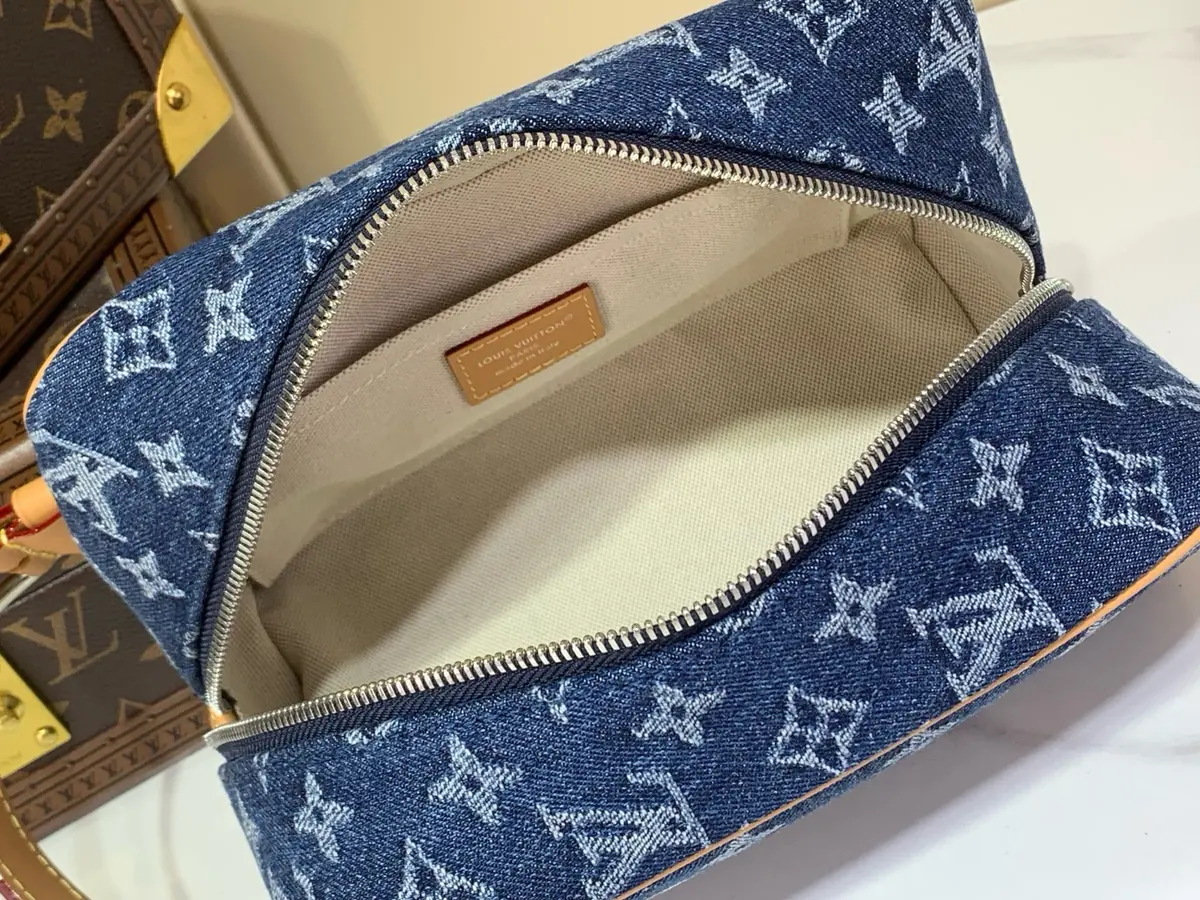 LV Style Beige Leather Toiletry Bag style reference detail image 9 from source 787734