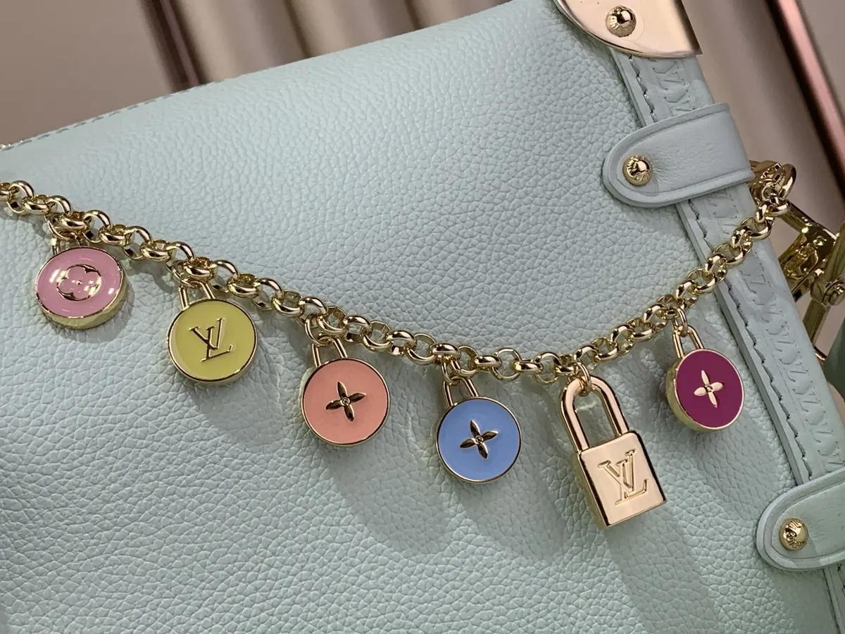 LV Style Beige Leather Top Handle Bag Lookbook Reference image 6