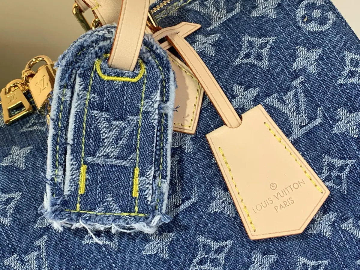 LV Style Beige Leather Top Handle Bag Lookbook Reference image 5