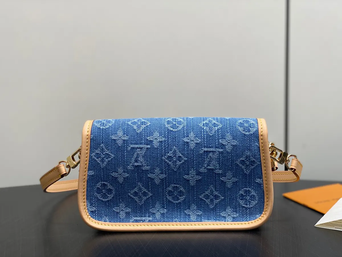 LV Style Beige Leather Top Handle Bag Lookbook Reference image 3