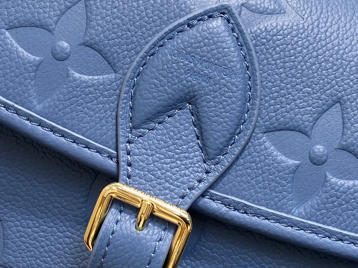 LV Style Beige Leather Top Handle Bag Lookbook Reference image 6