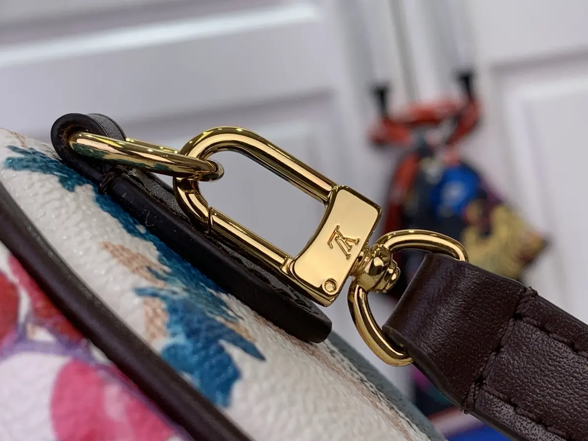 LV Style Beige Leather Top Handle Bag Lookbook Reference image 5