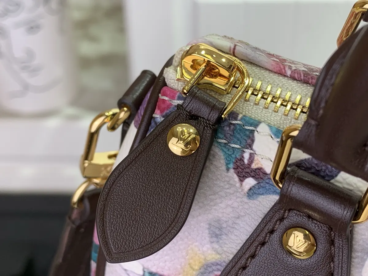 LV Style Beige Leather Top Handle Bag Lookbook Reference image 6