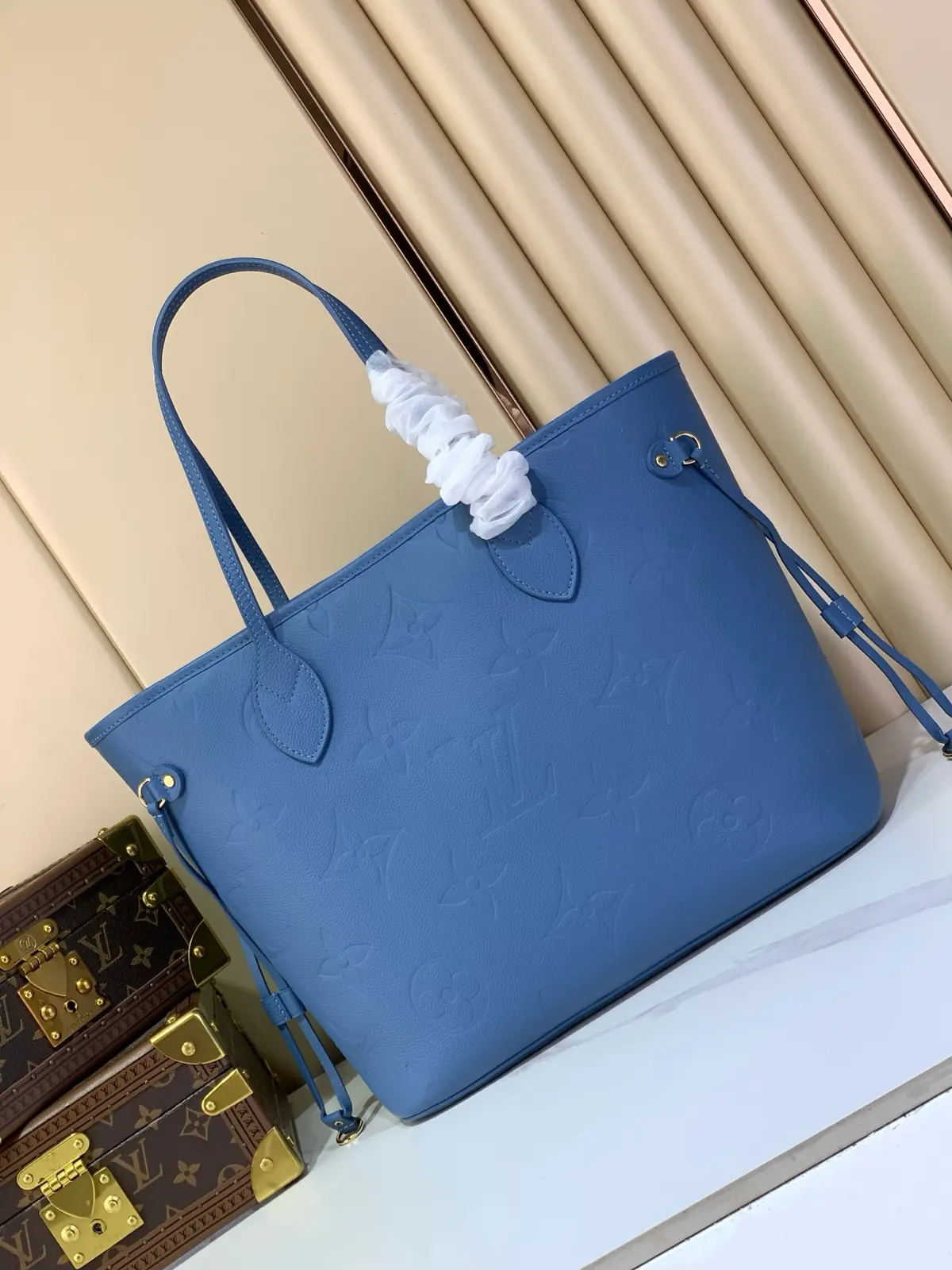 LV Style Beige Leather Top Handle Bag Lookbook Reference image 3