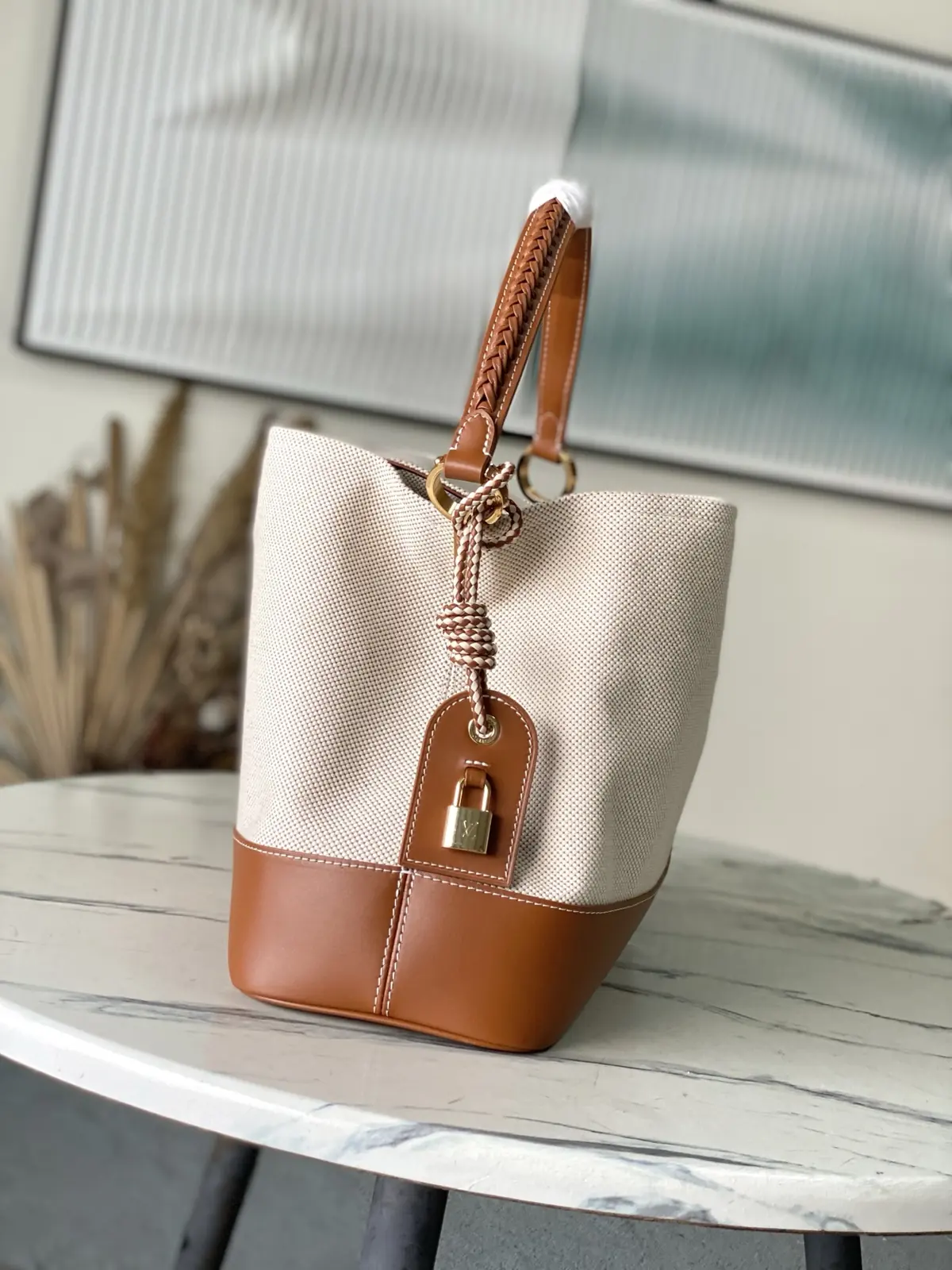 LV Style Beige Leather Top Handle Bag style reference detail image 2 from source 787675