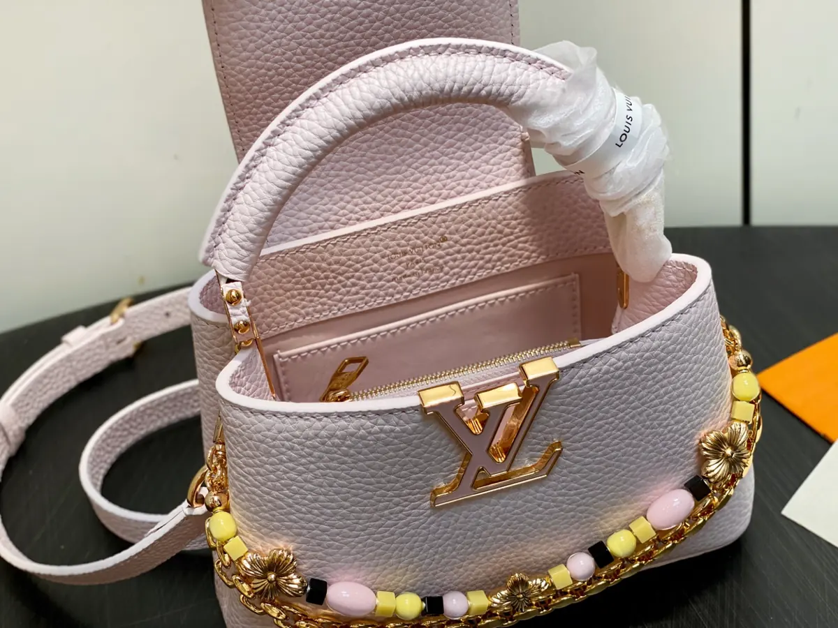LV Style Beige Leather Top Handle Bag style reference detail image 8 from source 787687
