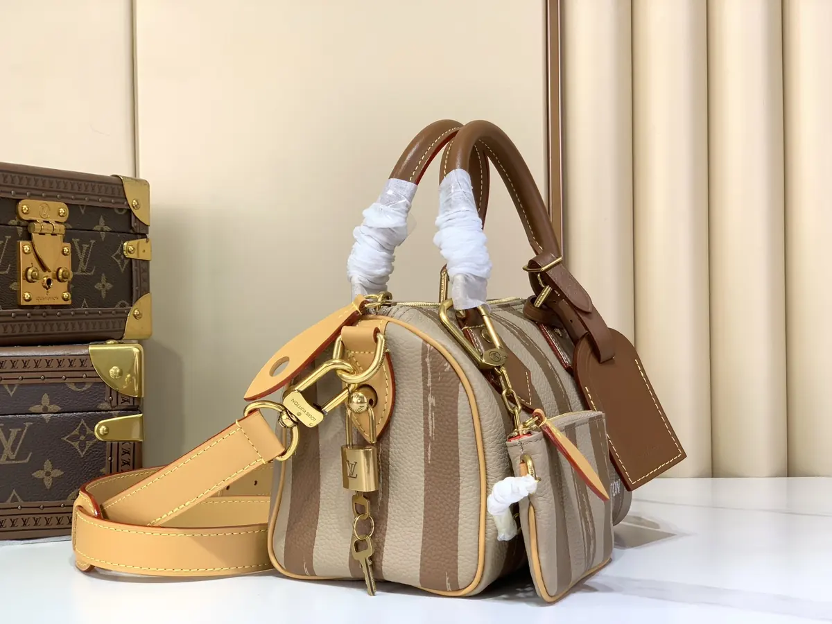 LV Style Beige Leather Top Handle Bag style reference detail image 2 from source 787693
