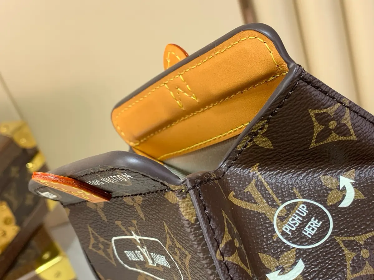 LV Style Beige Leather Top Handle Bag style reference detail image 7 from source 787694