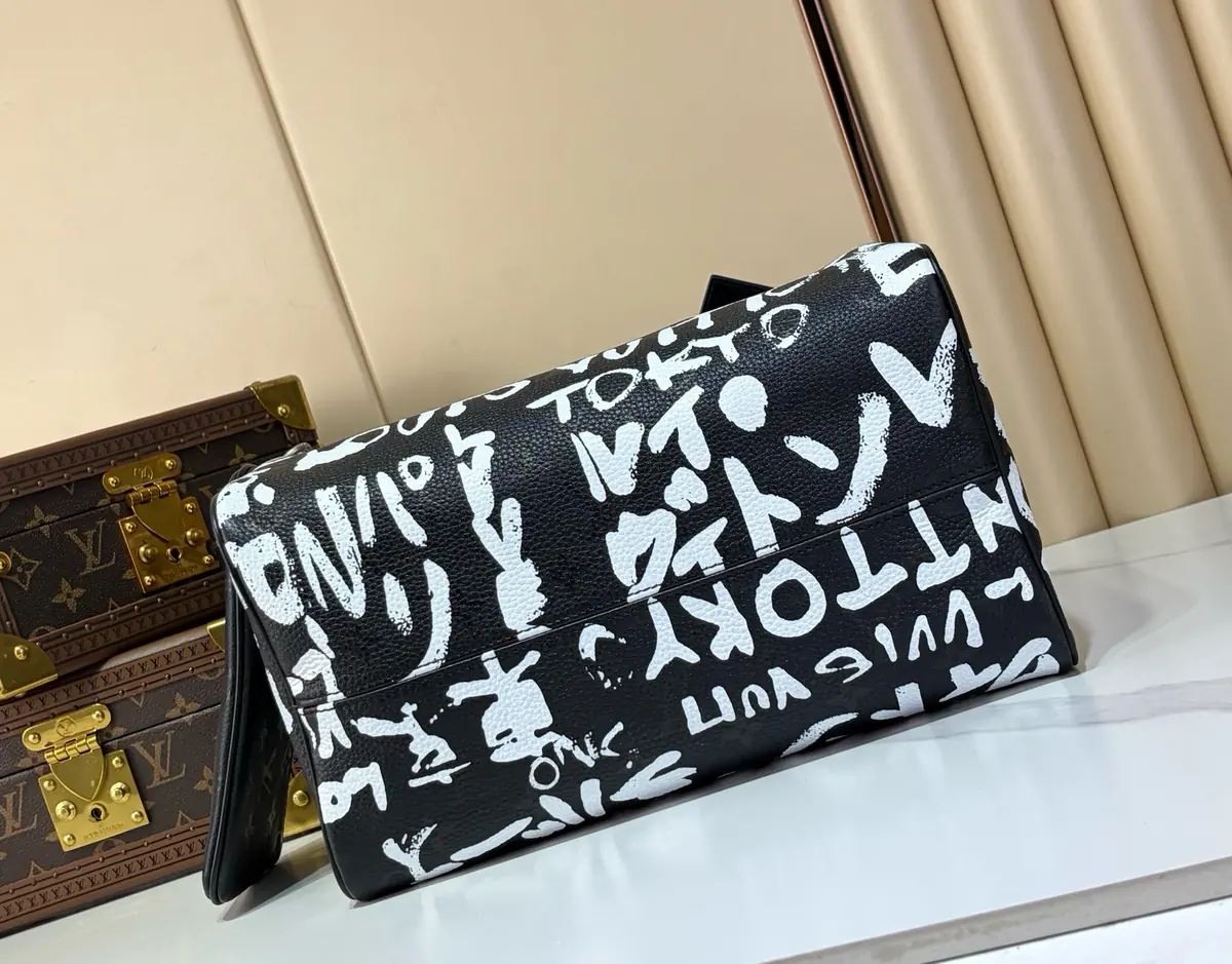 LV Style Beige Leather Top Handle Bag style reference detail image 4 from source 787696