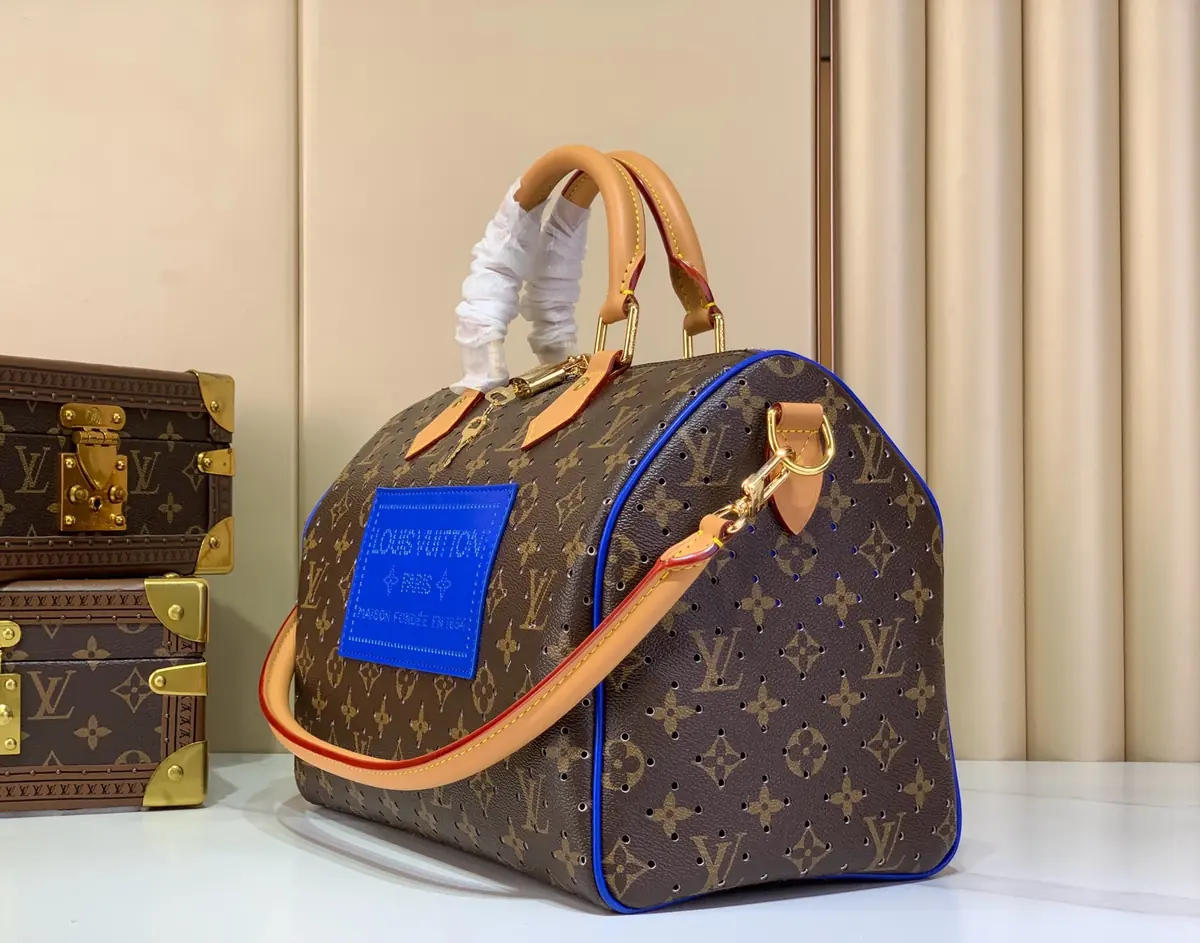LV Style Beige Leather Top Handle Bag style reference detail image 2 from source 787706