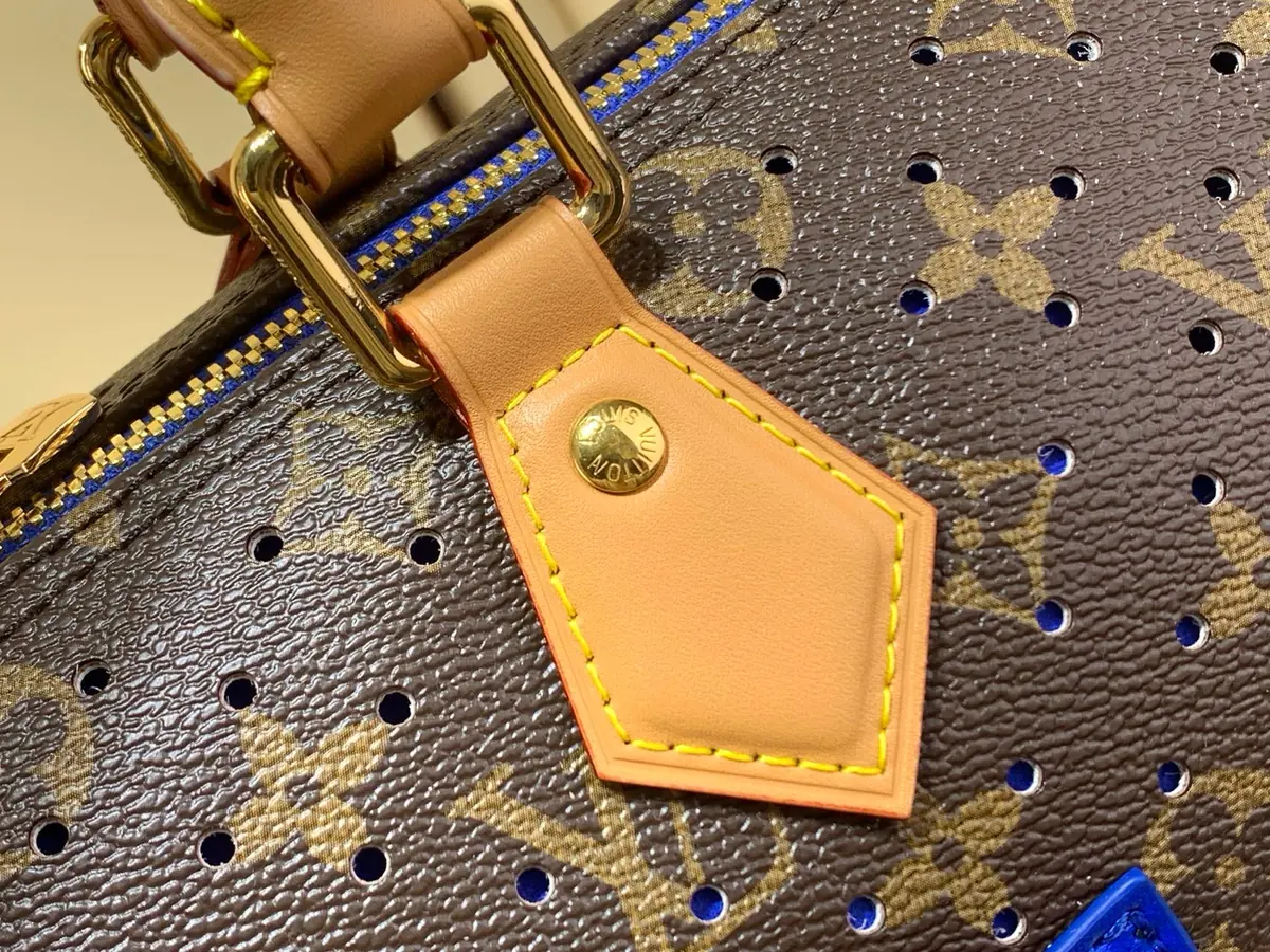LV Style Beige Leather Top Handle Bag style reference detail image 7 from source 787706