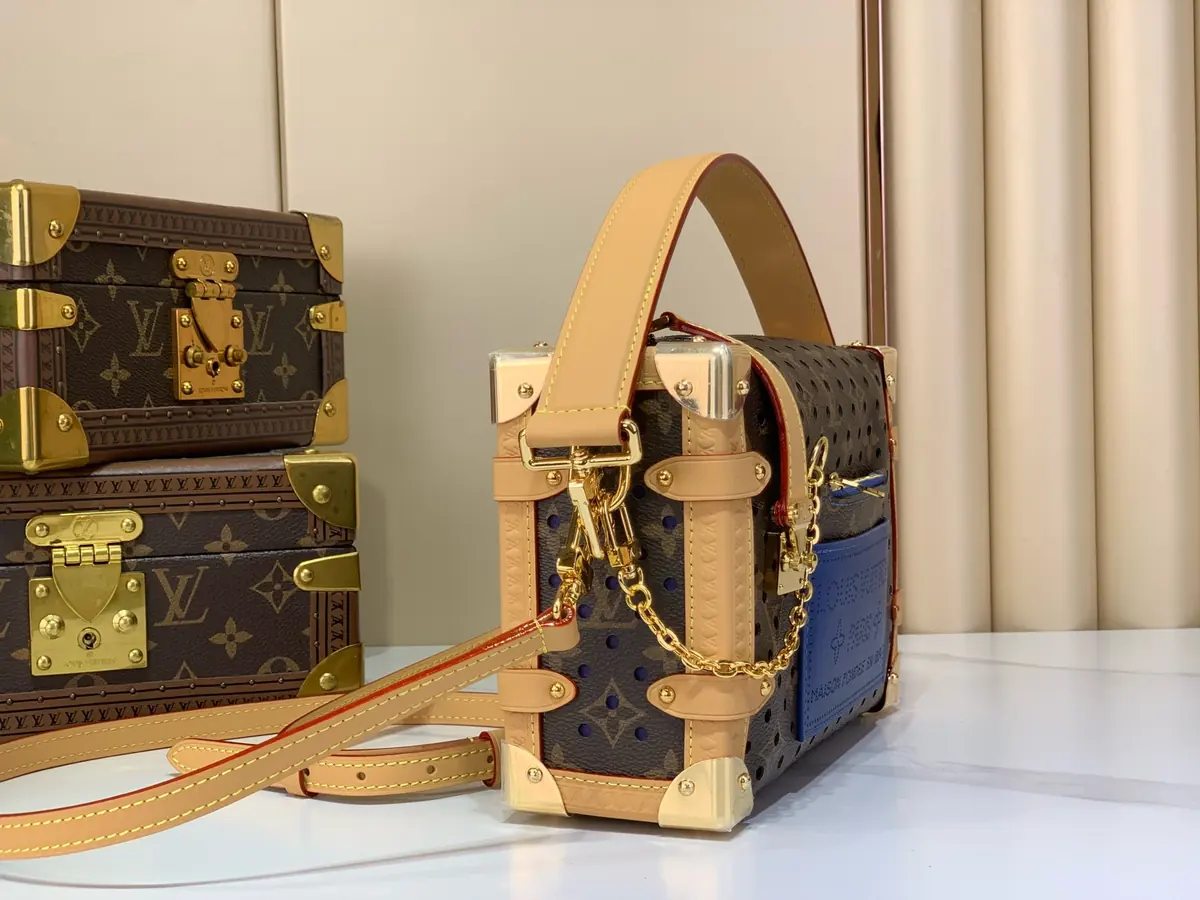 LV Style Beige Leather Top Handle Bag style reference detail image 3 from source 787707