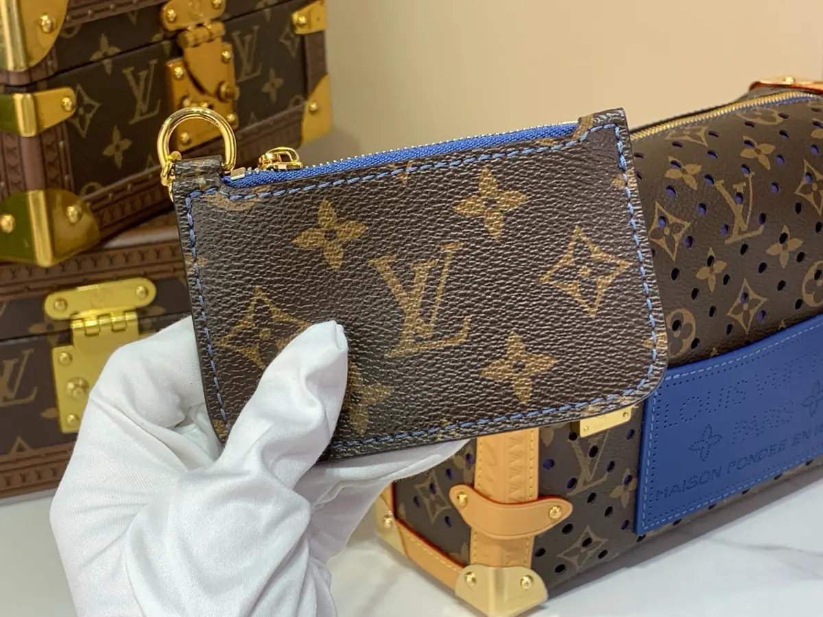 LV Style Beige Leather Top Handle Bag style reference detail image 6 from source 787707