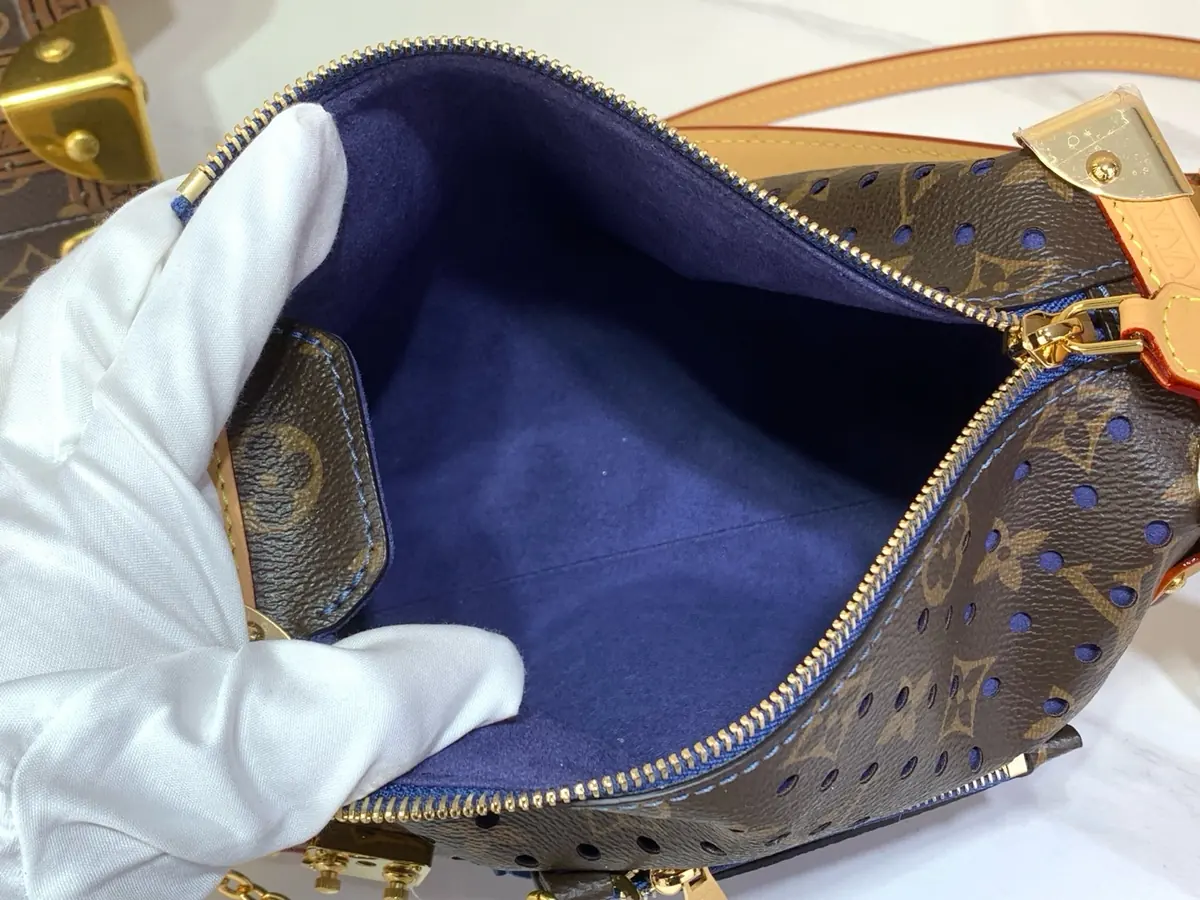 LV Style Beige Leather Top Handle Bag style reference detail image 9 from source 787707