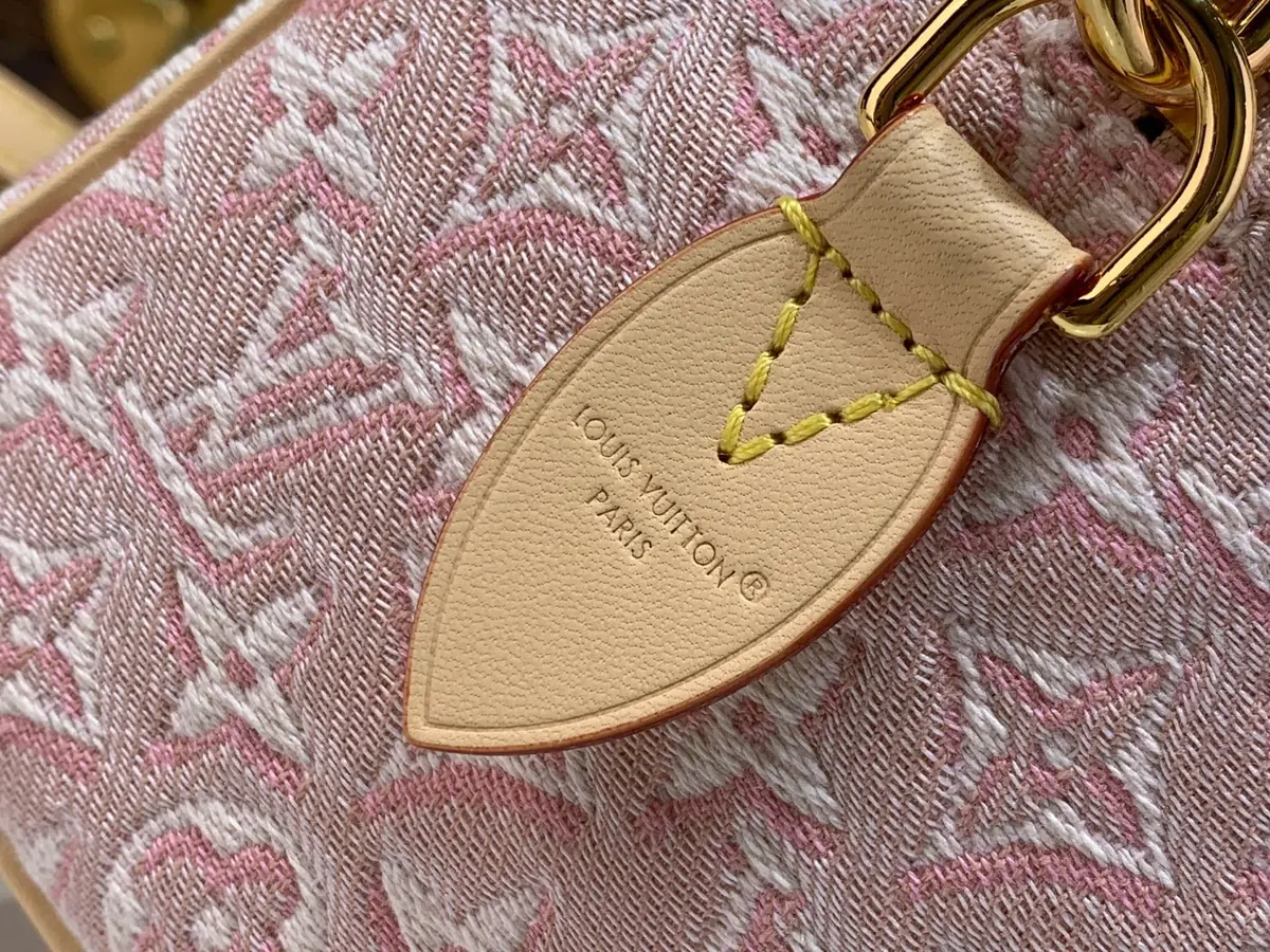 LV Style Beige Leather Top Handle Bag style reference detail image 8 from source 787723