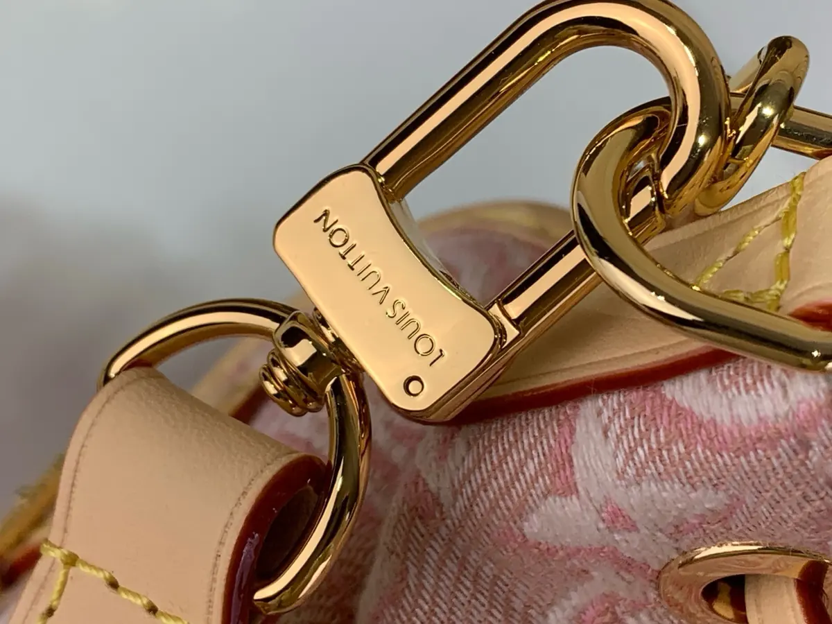 LV Style Beige Leather Top Handle Bag style reference detail image 7 from source 787724