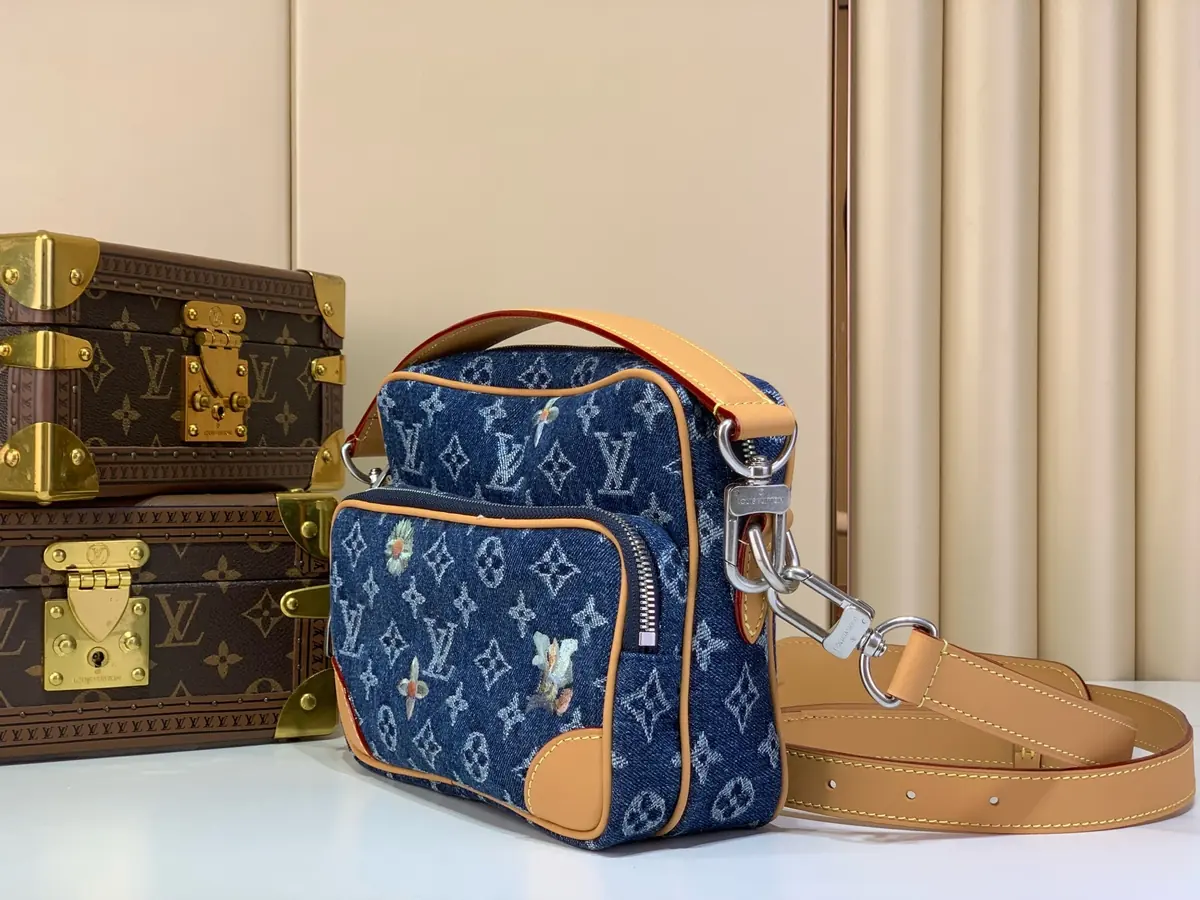 LV Style Beige Leather Top Handle Bag style reference detail image 2 from source 787732