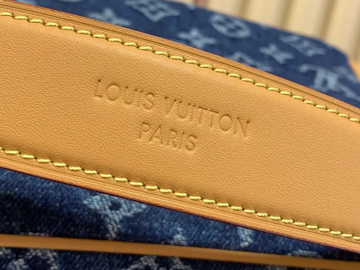 LV Style Beige Leather Top Handle Bag style reference detail image 5 from source 787732