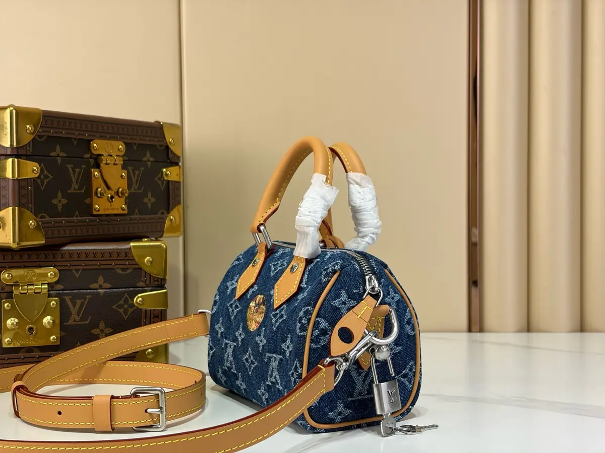 LV Style Beige Leather Top Handle Bag style reference detail image 2 from source 787733