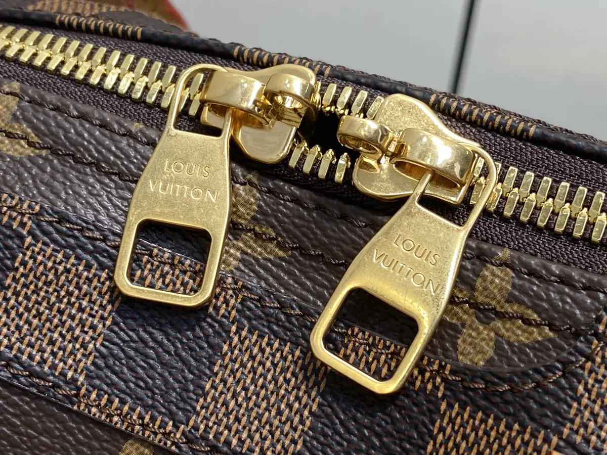 LV Style Beige Leather Travel Bag Bags Travel Bag detail image 7 from source 738339
