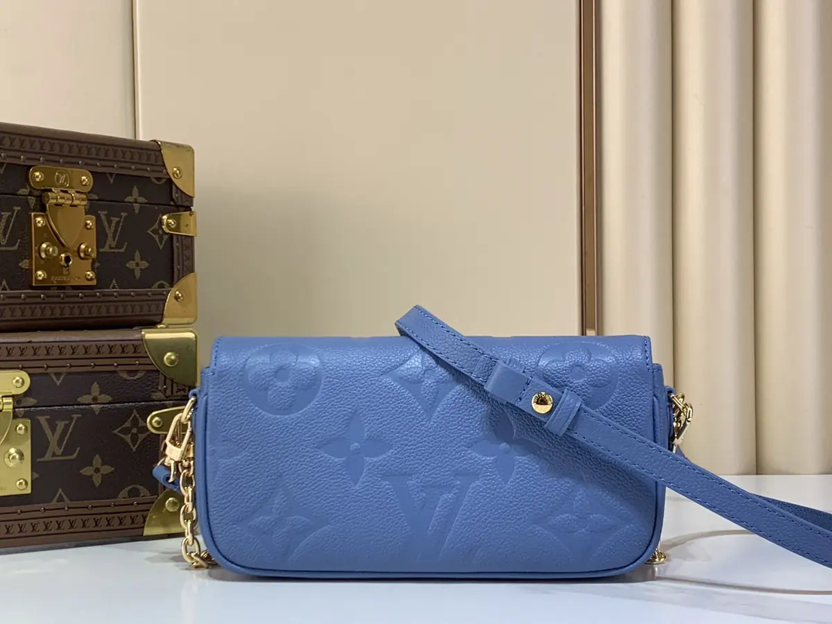 LV Style Beige Leather Wallet Lookbook Reference image 3