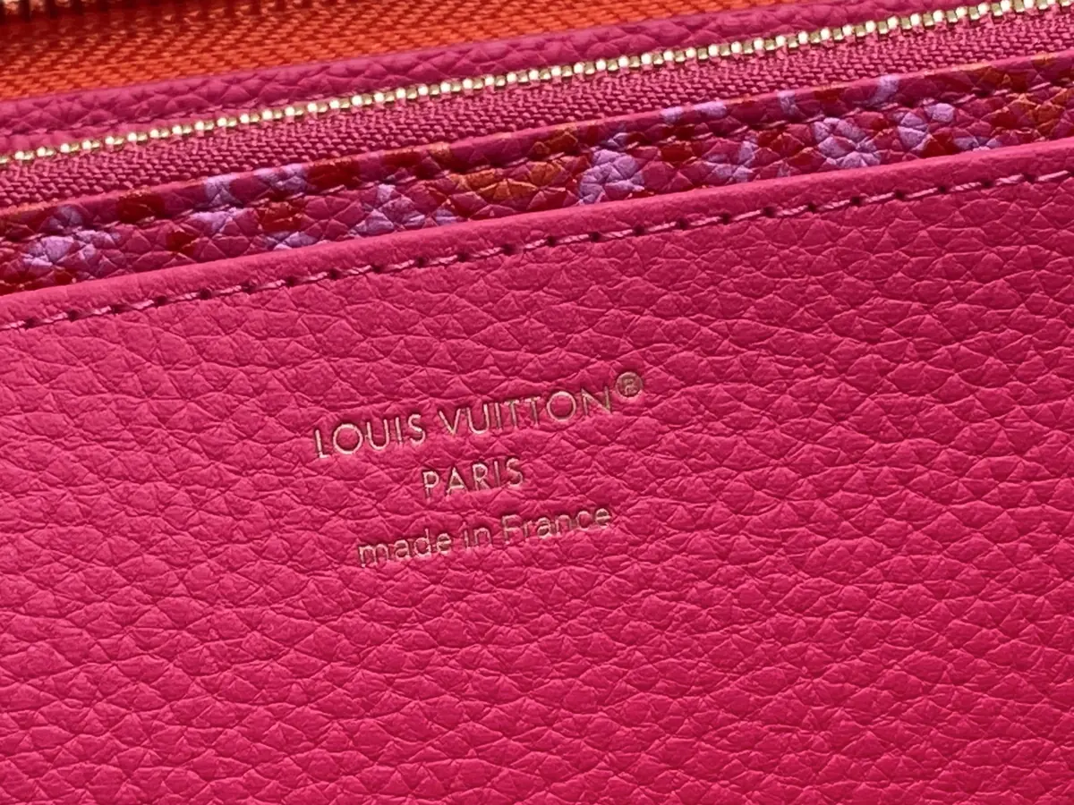 LV Style Beige Leather Wallet Bags detail image 3 from source 787744