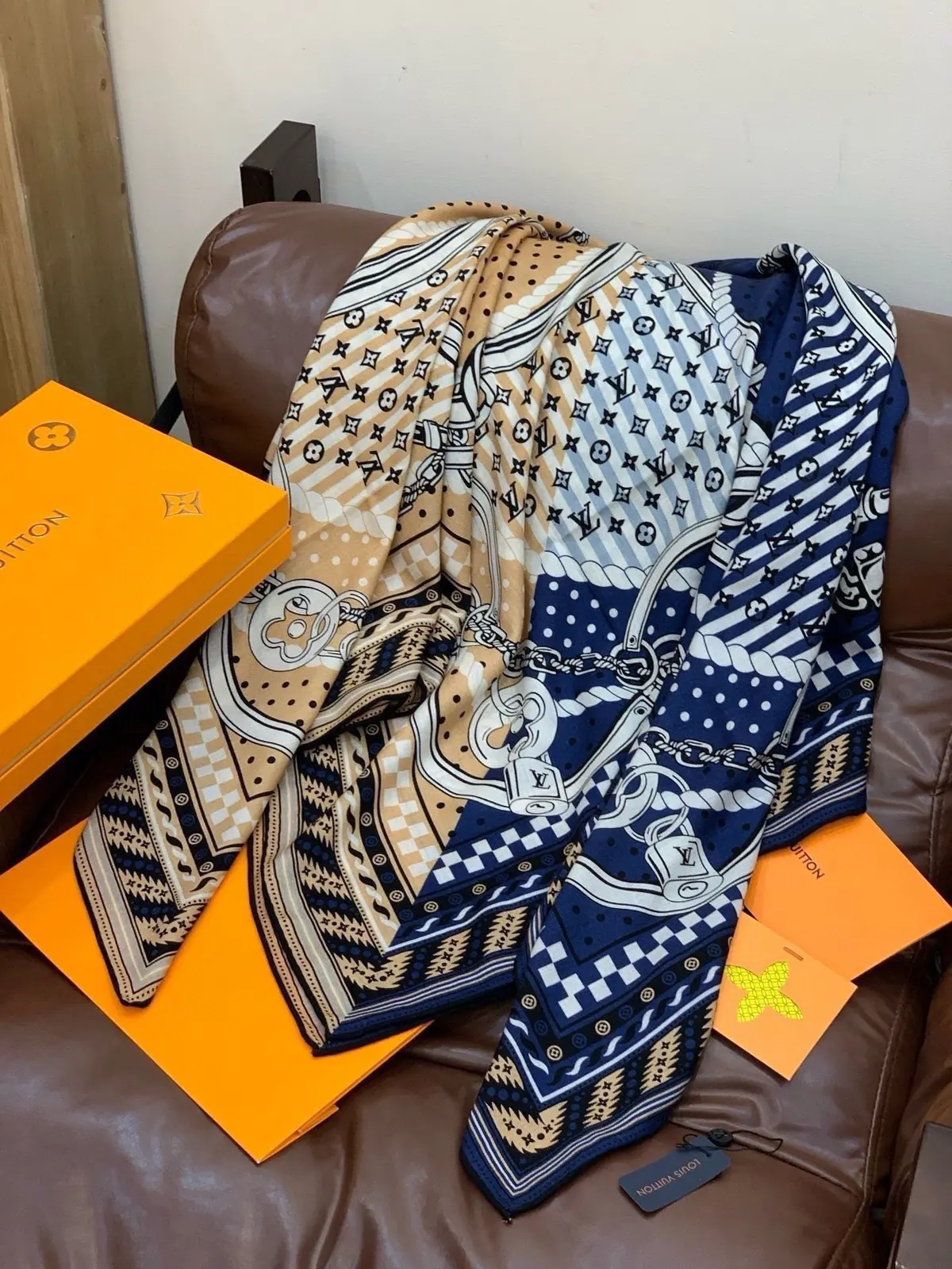 LV Style Beige Shoulder Bag Lookbook Reference image 4