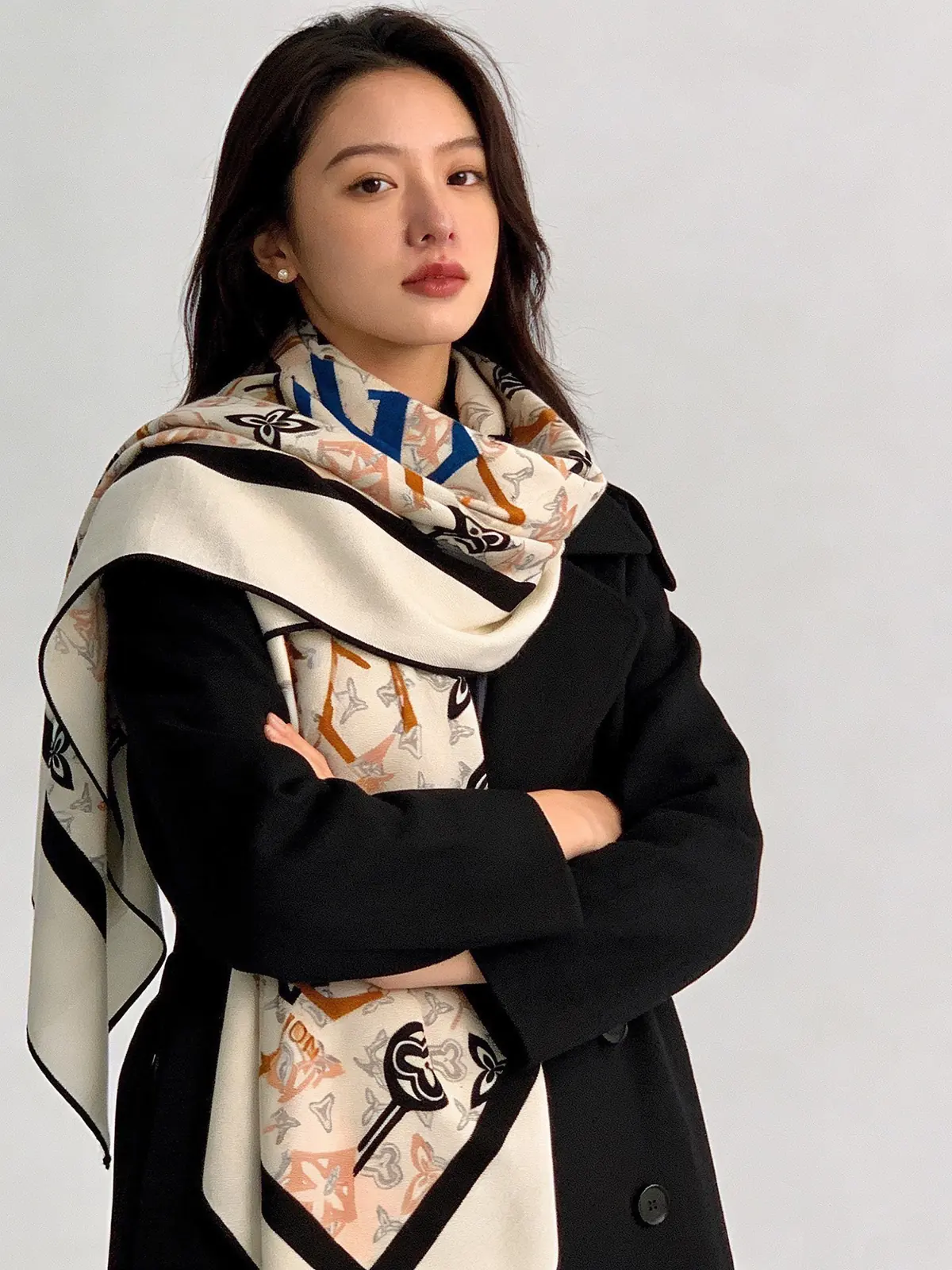 LV Style Beige Shoulder Bag Lookbook Reference image 2