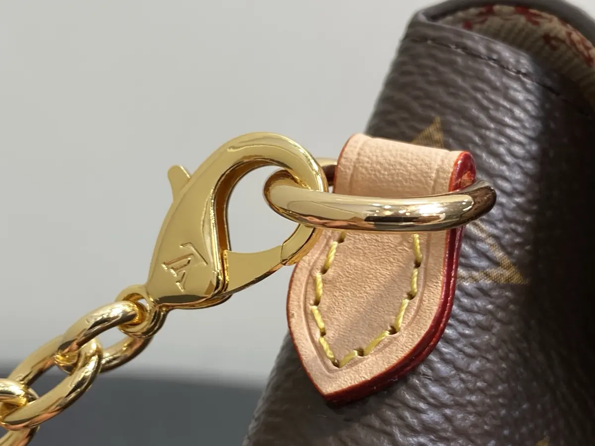 LV Style Beige Top Handle Bag Bags Top Handle Bag detail image 6 from source 738338