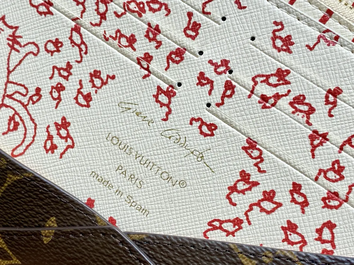 LV Style Beige Top Handle Bag Bags Top Handle Bag detail image 9 from source 738338