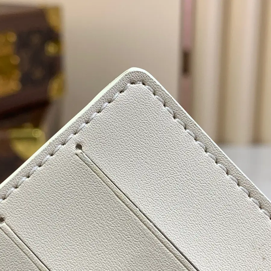 LV Style Black Canvas Bag Bags Bag detail image 4 from source 738332