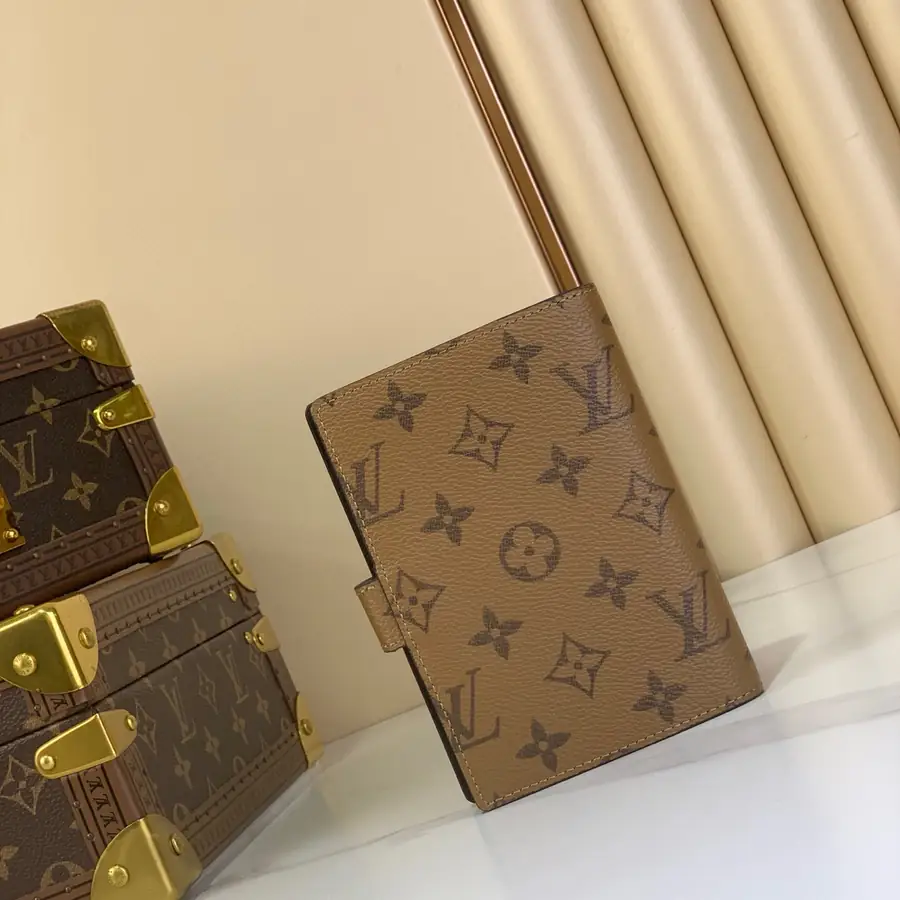 LV Style Black Canvas Bag Bags Bag detail image 2 from source 738334