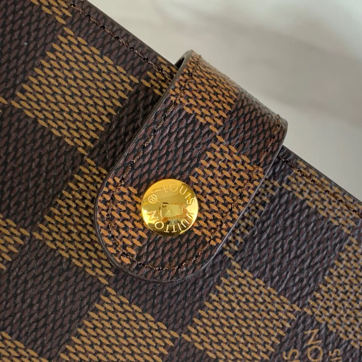 LV Style Black Canvas Bag Bags Bag detail image 3 from source 738335