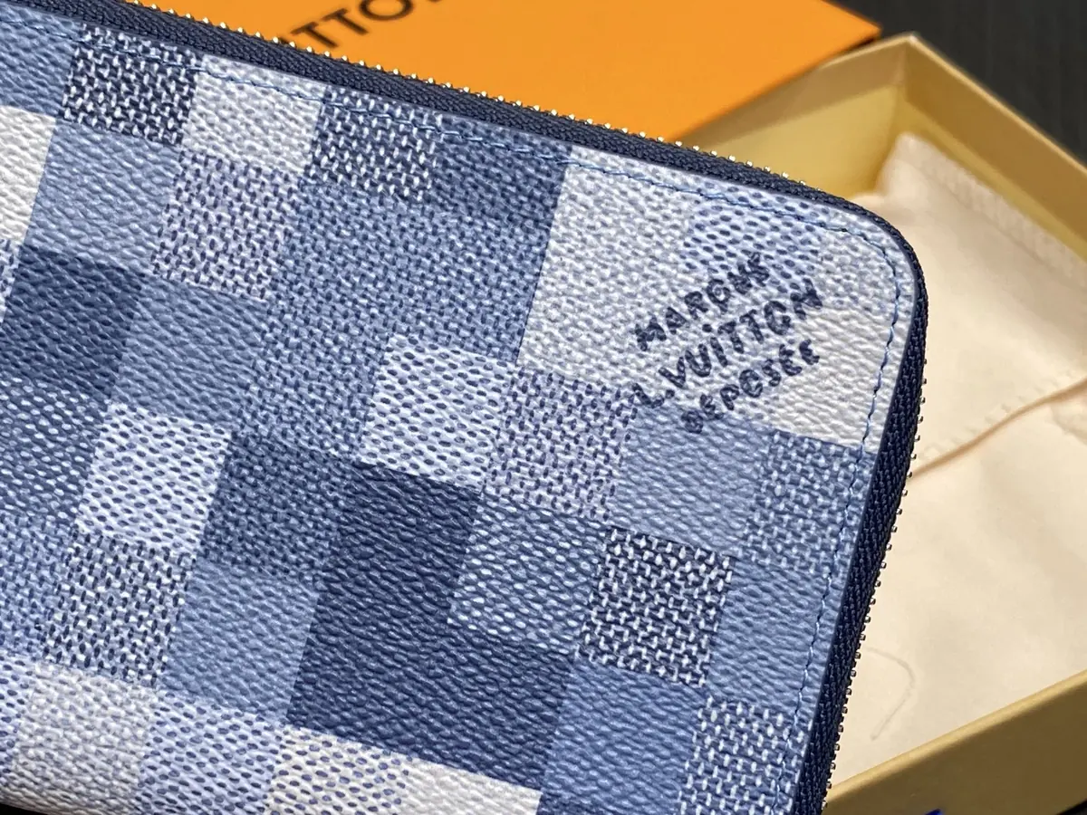 LV Style Black Canvas Wallet Lookbook Reference image 1