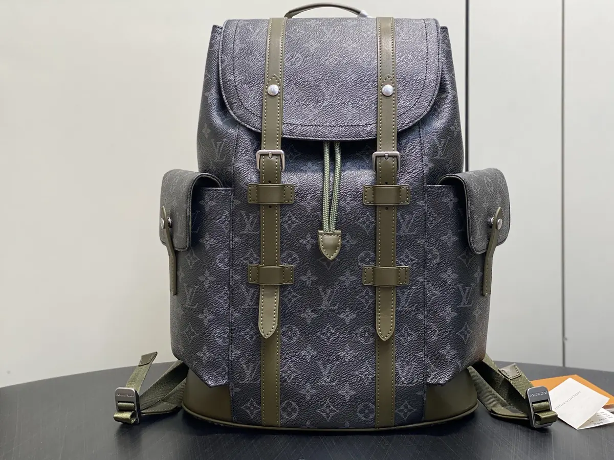 LV Style Black Leather Backpack Bags detail image 1 from source 787685