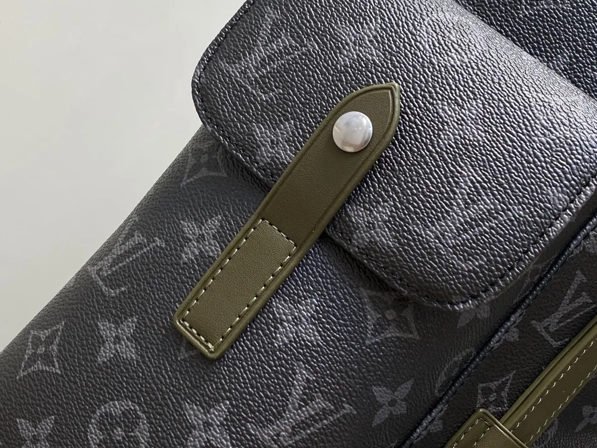 LV Style Black Leather Backpack Bags detail image 6 from source 787685