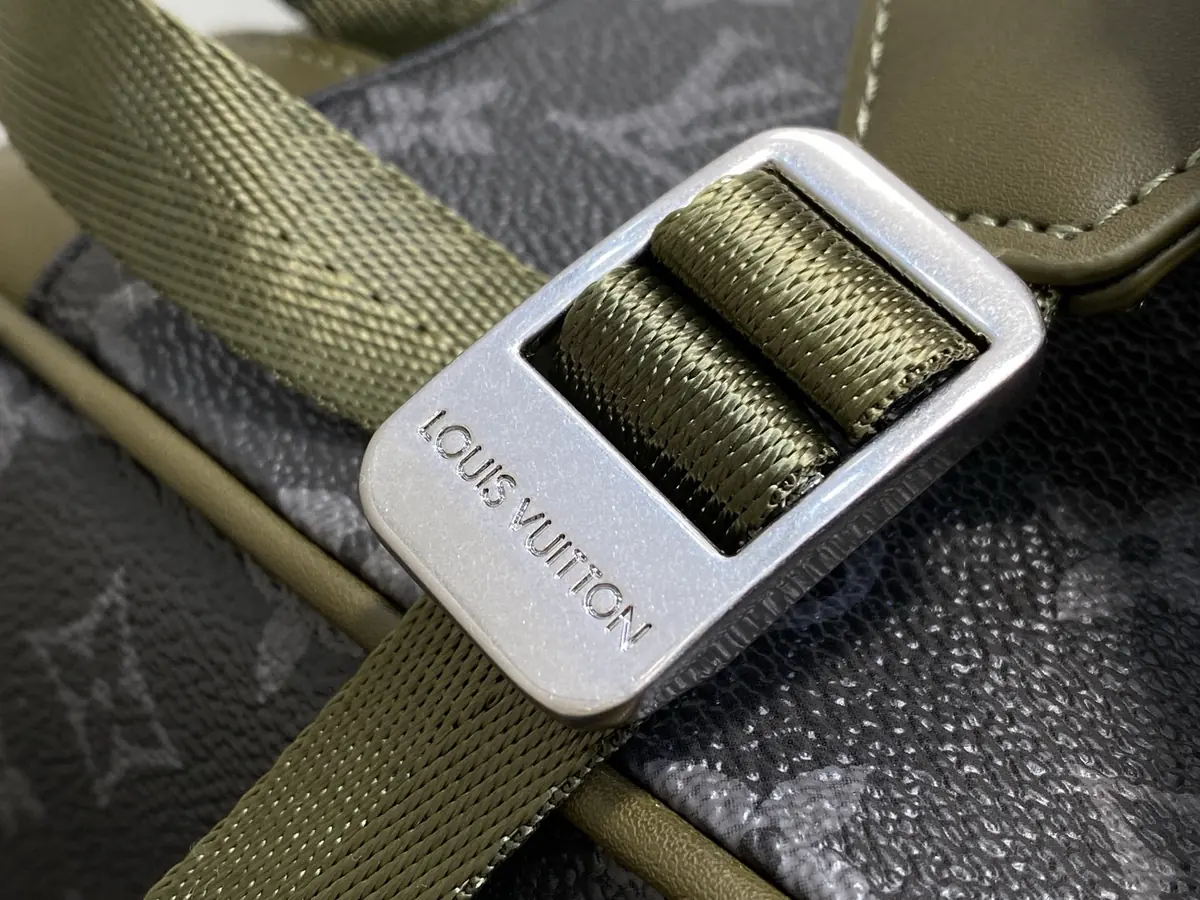 LV Style Black Leather Backpack Bags detail image 8 from source 787685