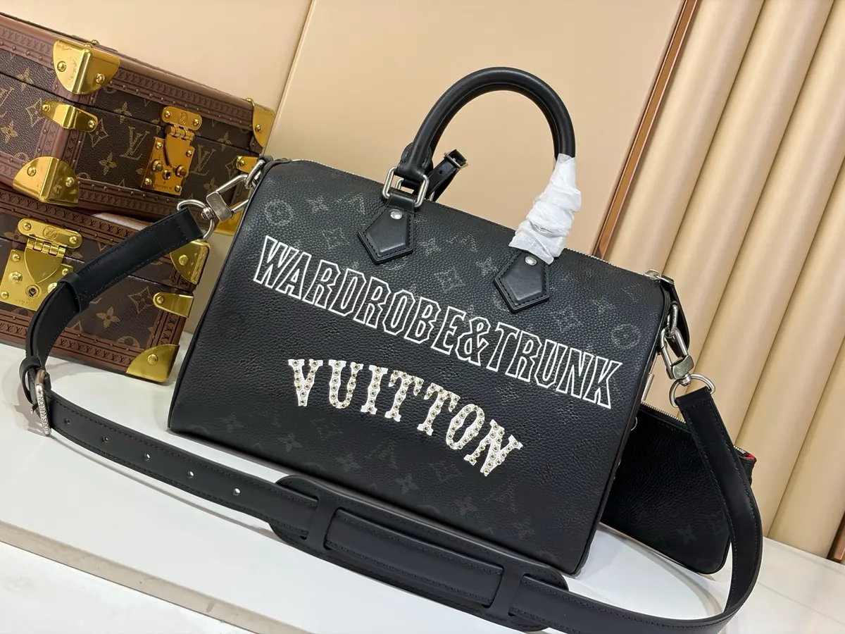 LV Style Black Leather Bag style reference detail image 3 from source 787695