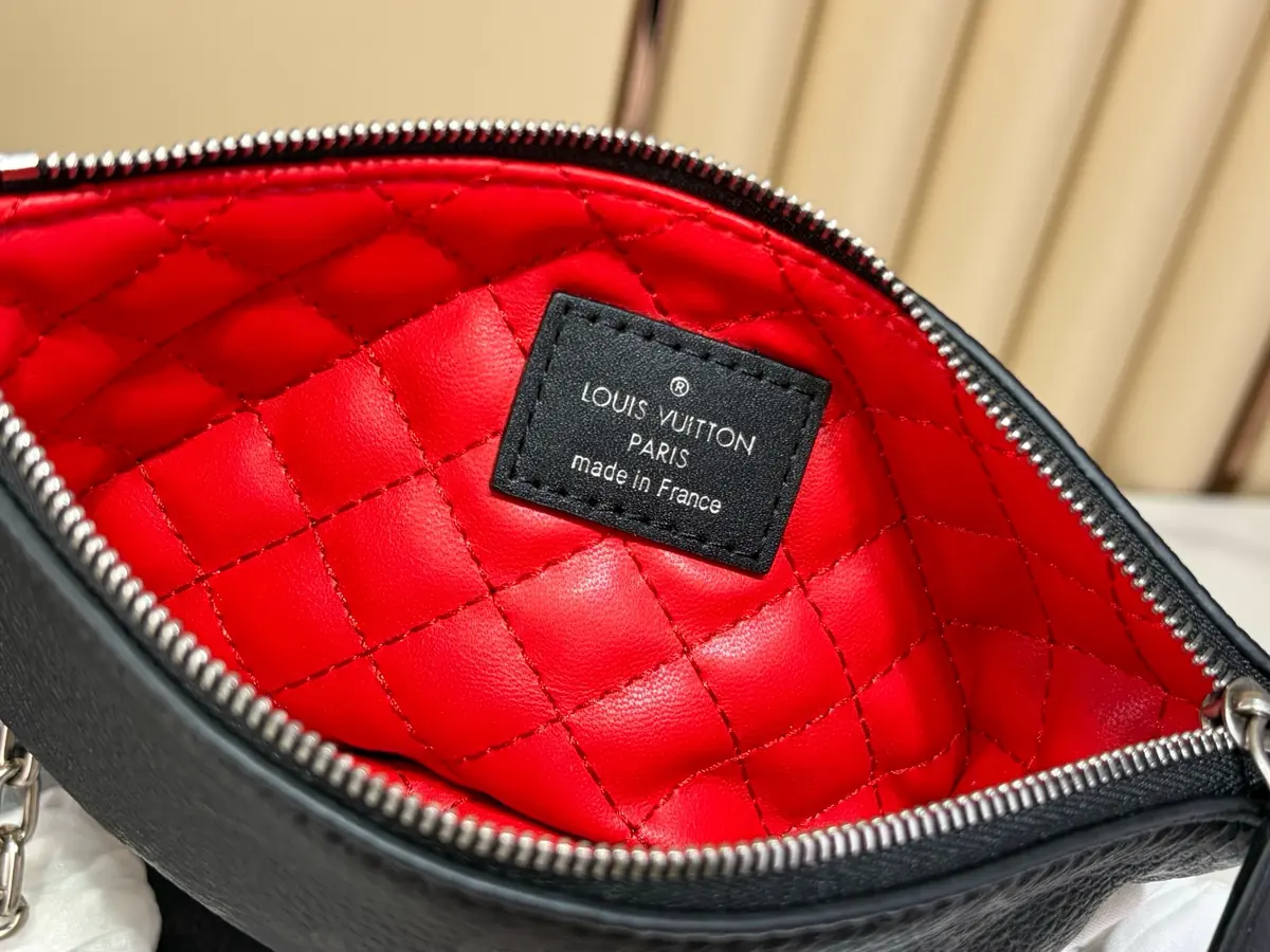 LV Style Black Leather Bag style reference detail image 5 from source 787695