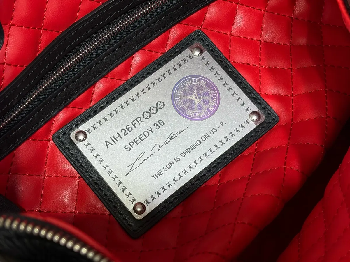 LV Style Black Leather Bag style reference detail image 8 from source 787695