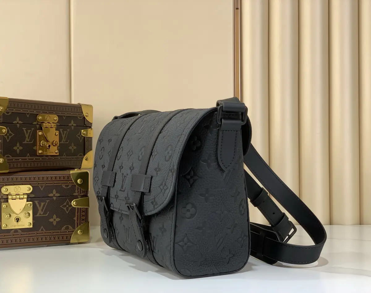 LV Style Black Leather Messenger Bag Lookbook Reference image 2