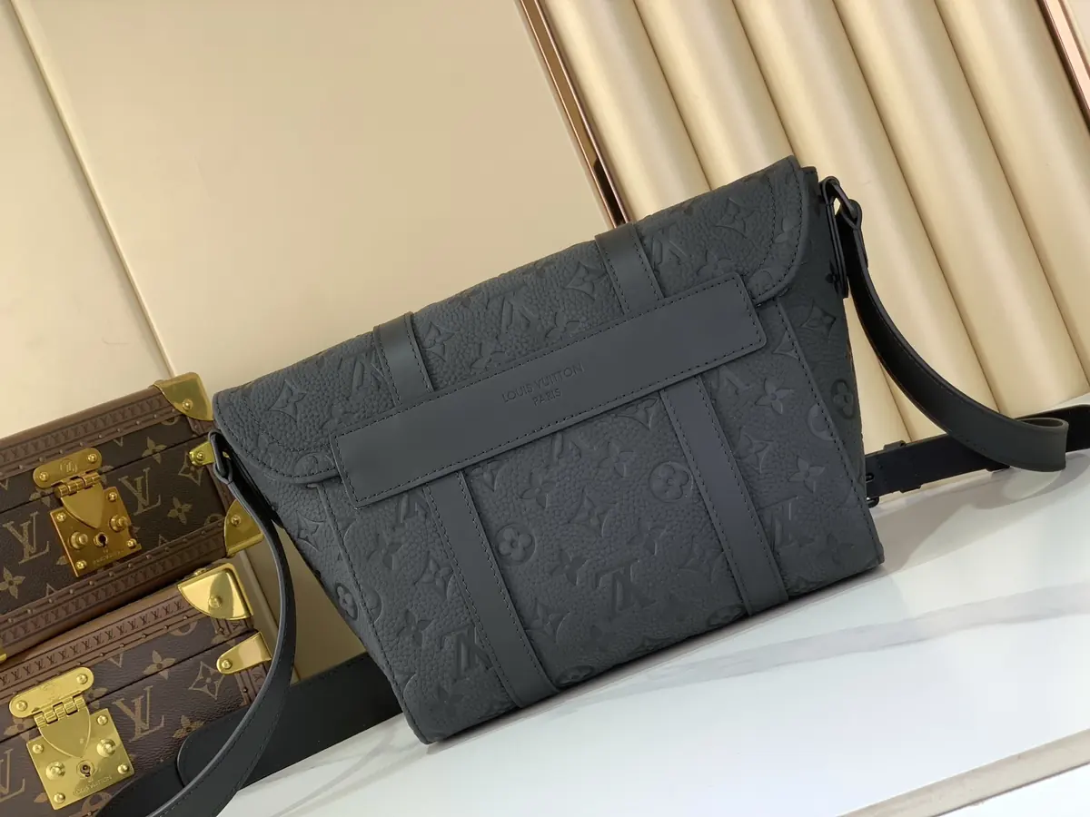 LV Style Black Leather Messenger Bag Lookbook Reference image 3