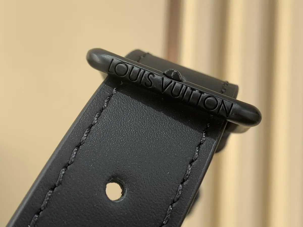 LV Style Black Leather Messenger Bag Lookbook Reference image 6