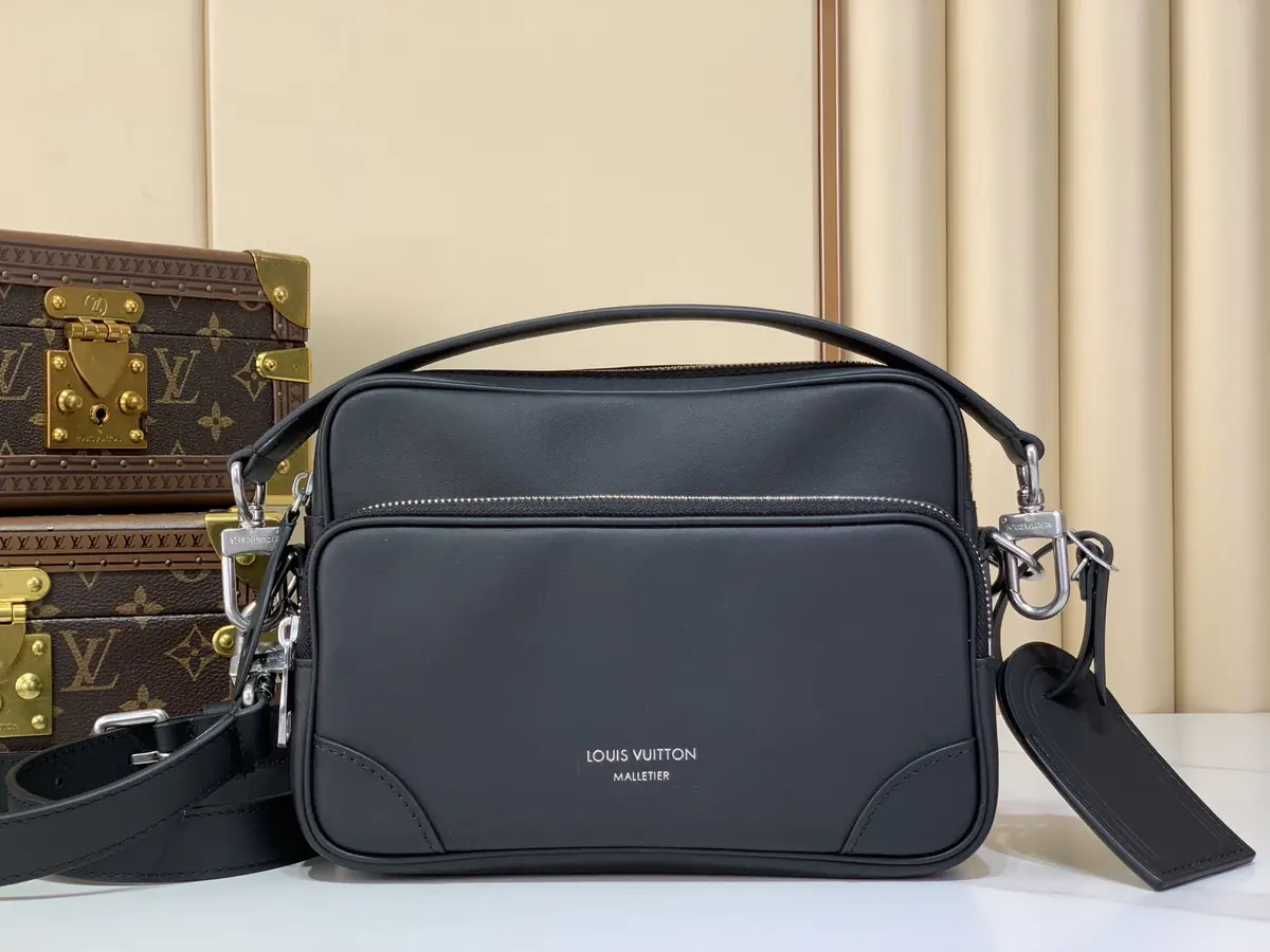 LV Style Black Leather Messenger Bag Lookbook Reference image 1