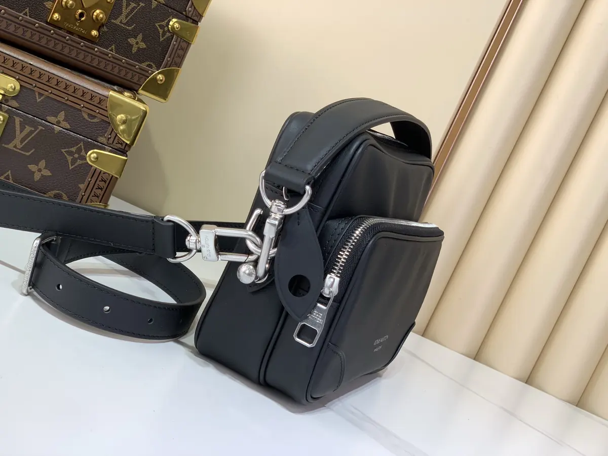 LV Style Black Leather Messenger Bag Lookbook Reference image 2
