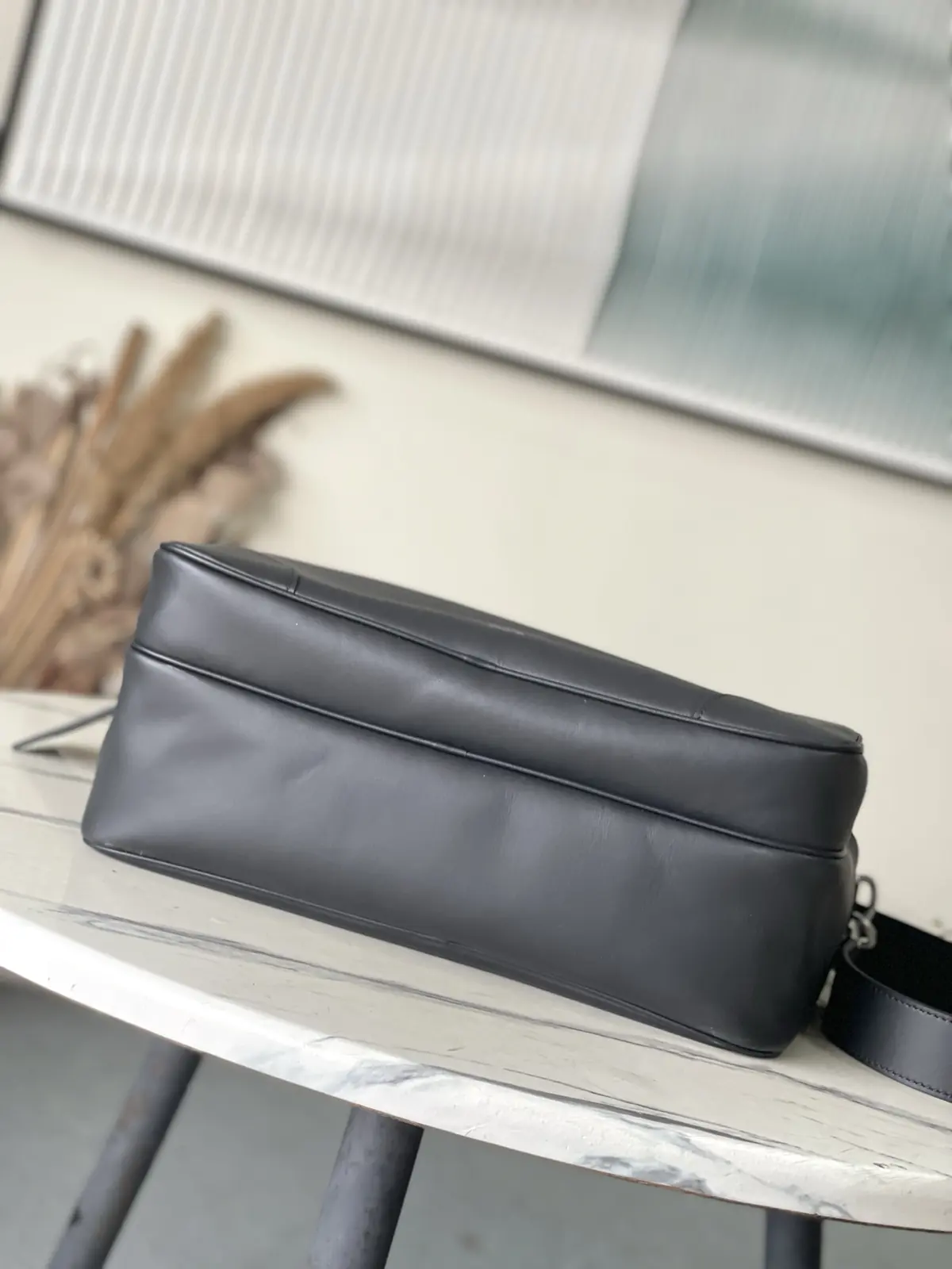 LV Style Black Leather Shoulder Bag Lookbook Reference image 4