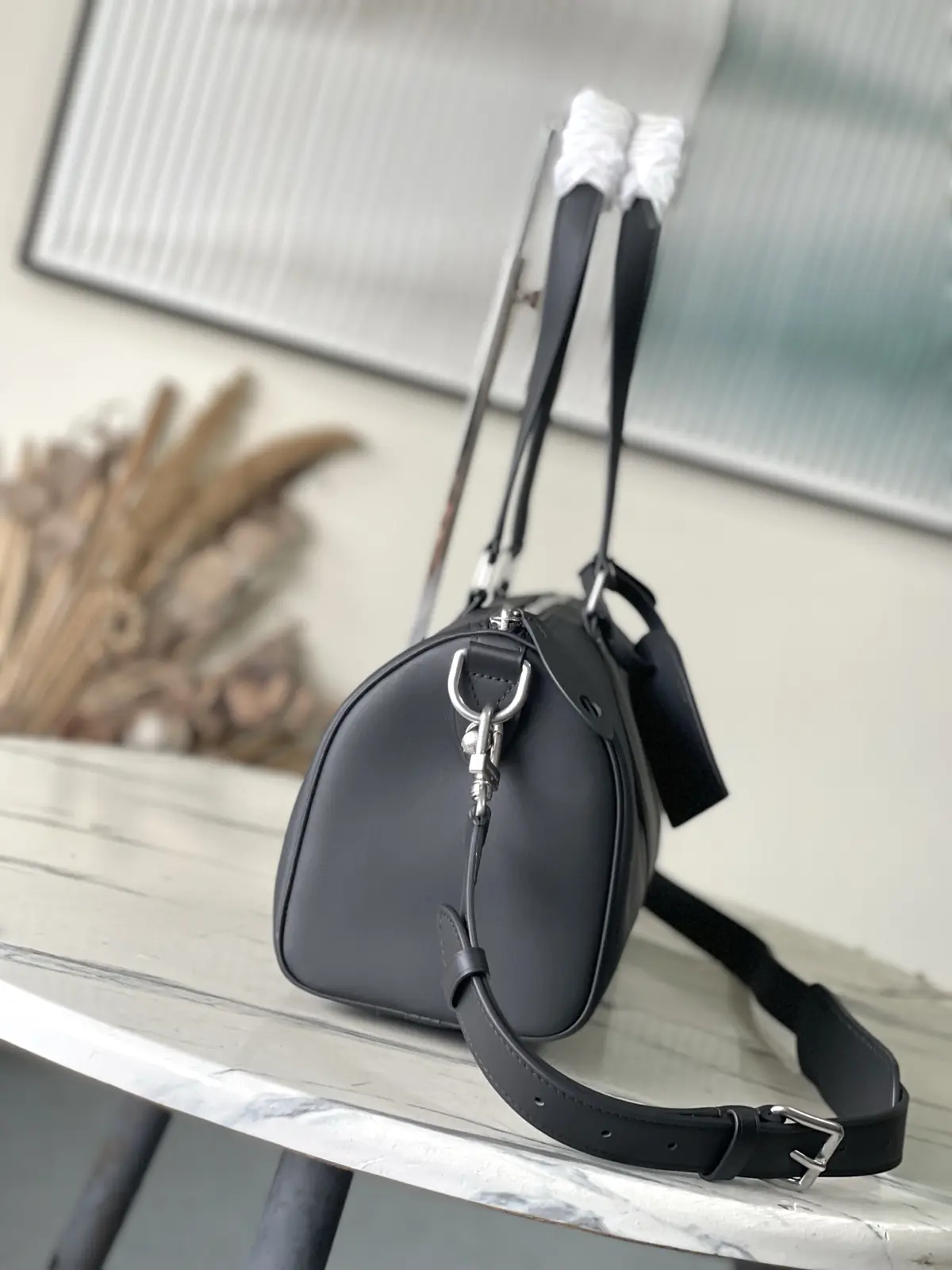 LV Style Black Leather Shoulder Bag Lookbook Reference image 2
