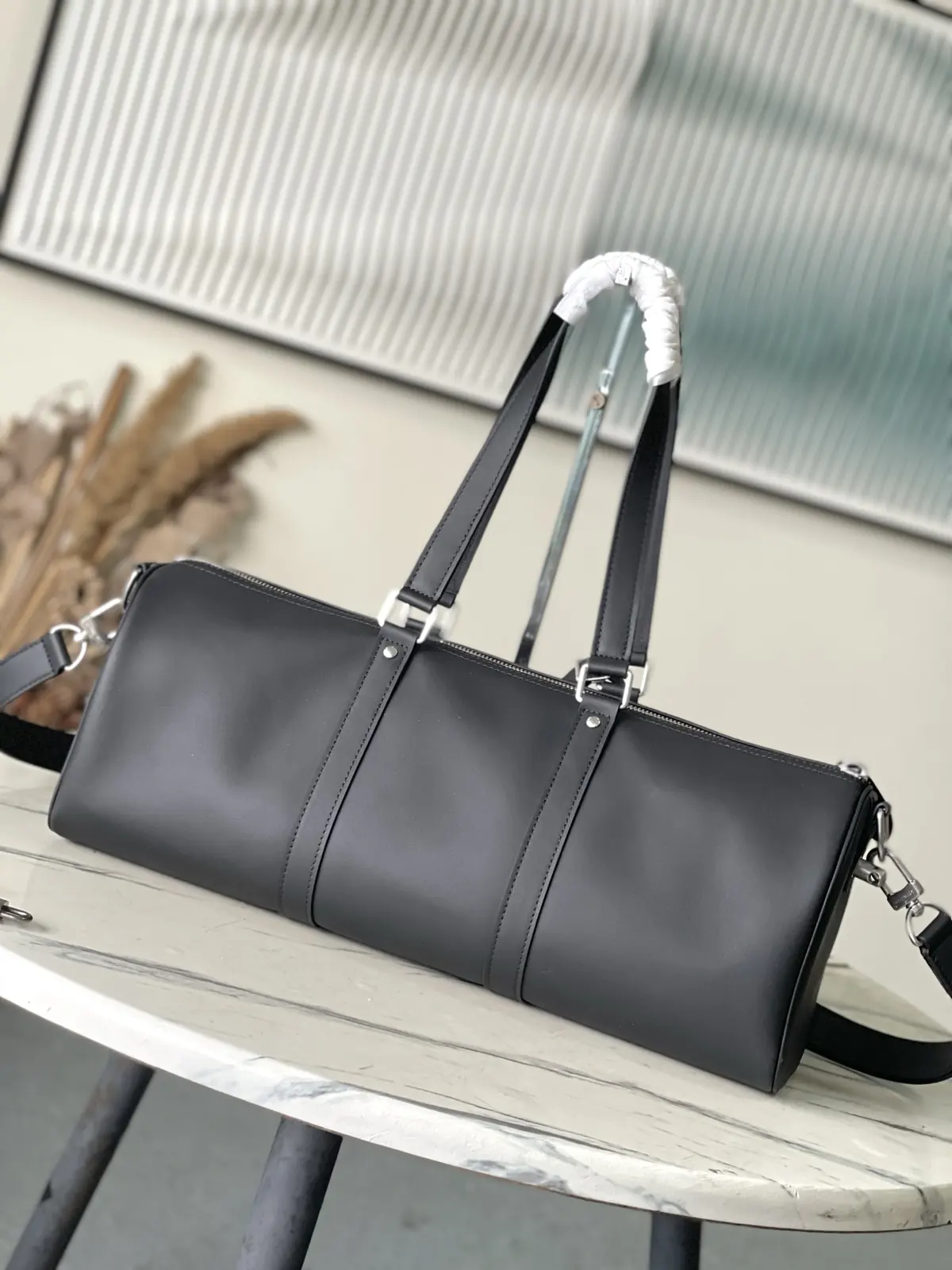 LV Style Black Leather Shoulder Bag Lookbook Reference image 3